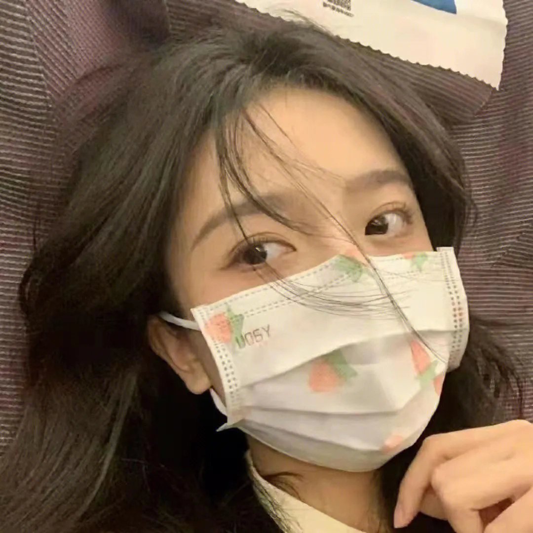 趁懵懂女帝被退婚，拐走做老婆